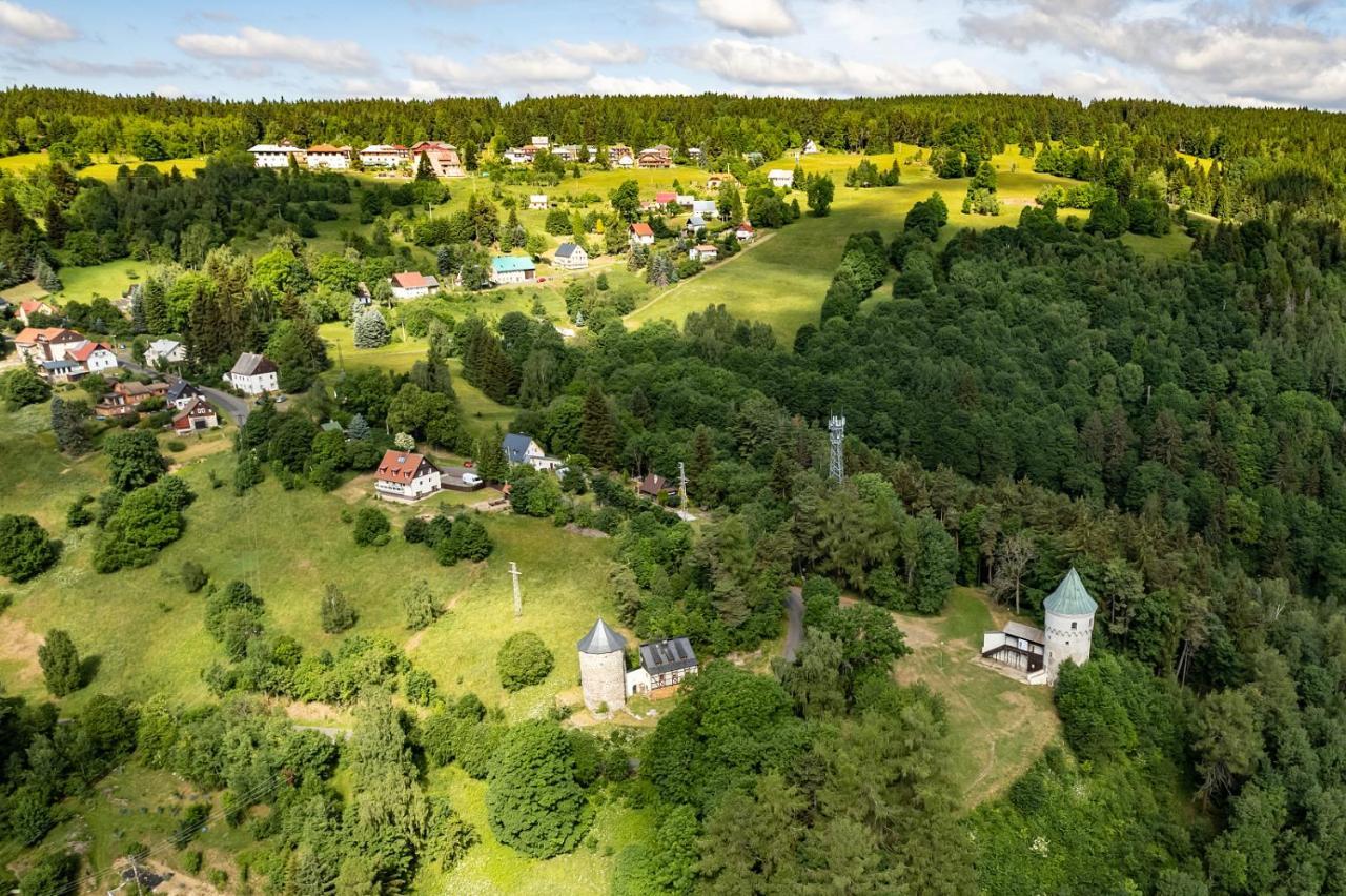 Apartmany Nad Slikovkou ヤーヒモフ エクステリア 写真